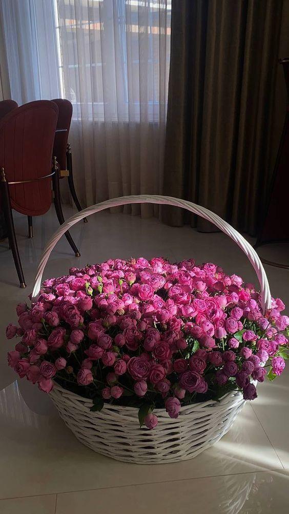 Berry Hill Crate workshop space where corporate flower arrangements are designed and prepared for business delivery